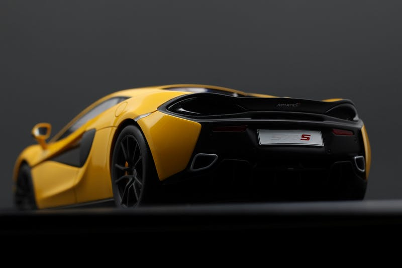 Illustration for article titled TopSpeed's Volcano Yellow McLaren 570s